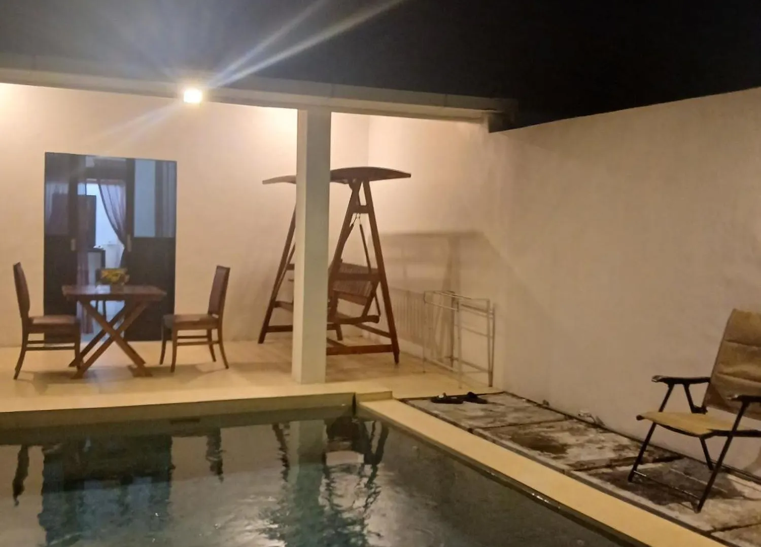 Villa Pool Private And Romantic In Kuta