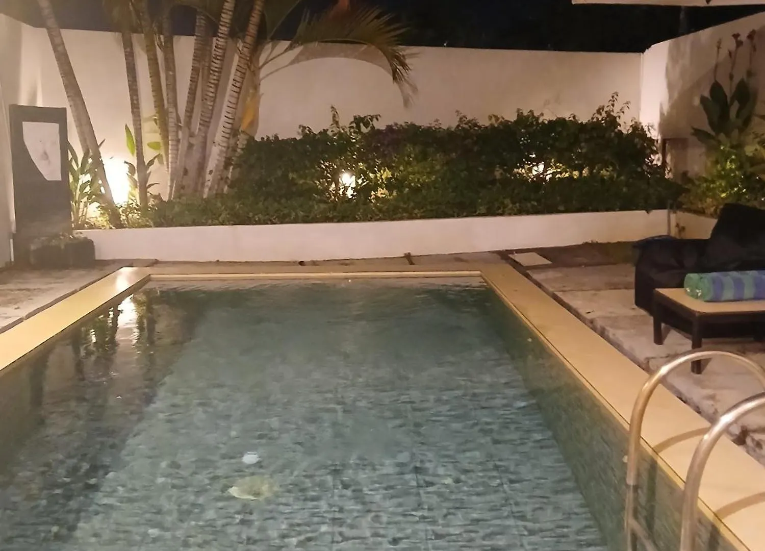 Villa Pool Private And Romantic In Kuta