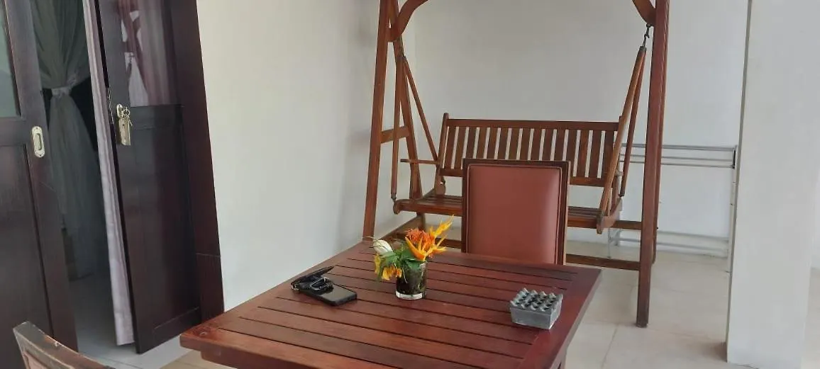Villa Pool Private And Romantic In Kuta